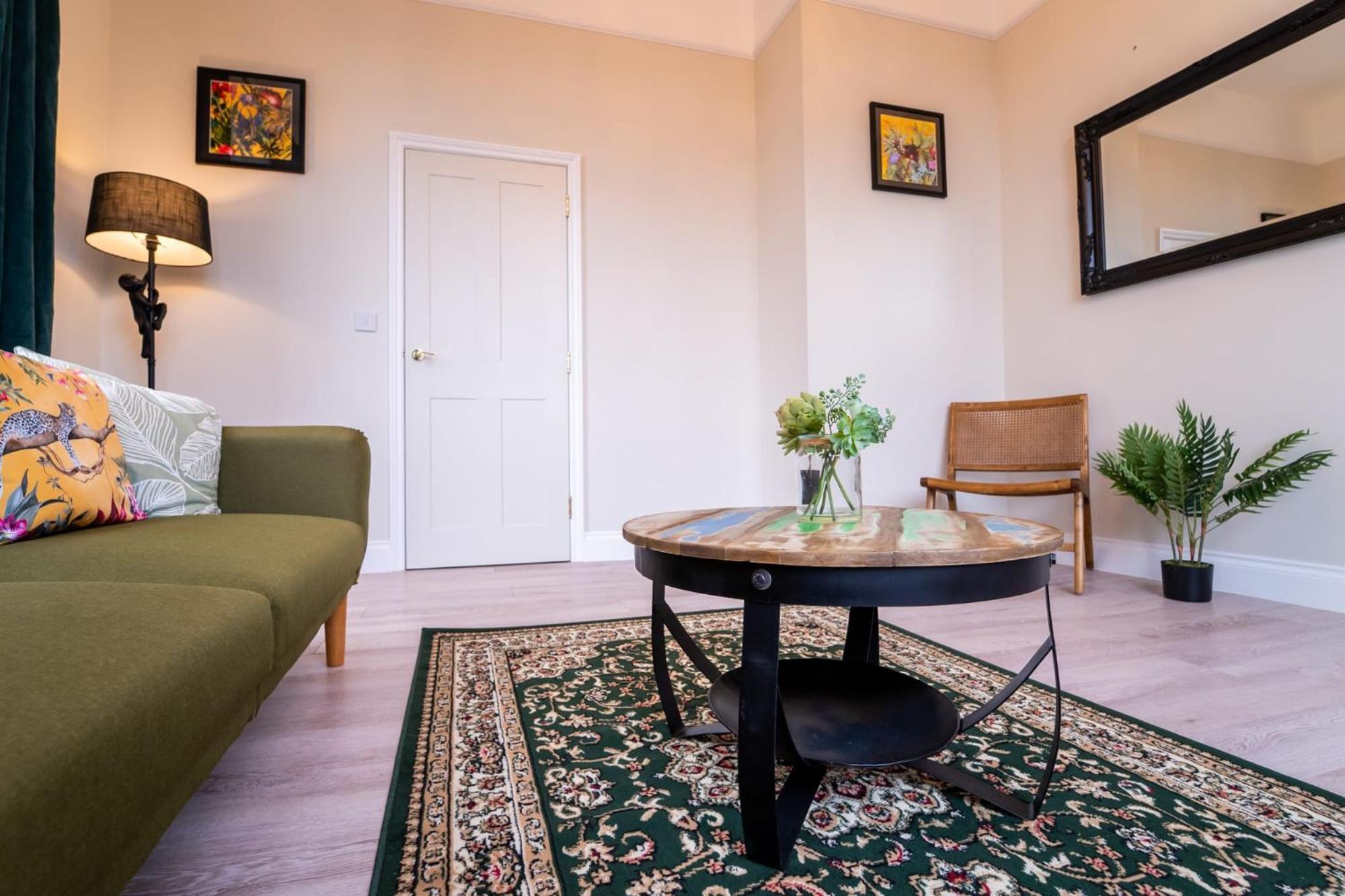 Stunning Park View Maisonette - 2 Bedrooms Грейт-Ярмут Экстерьер фото